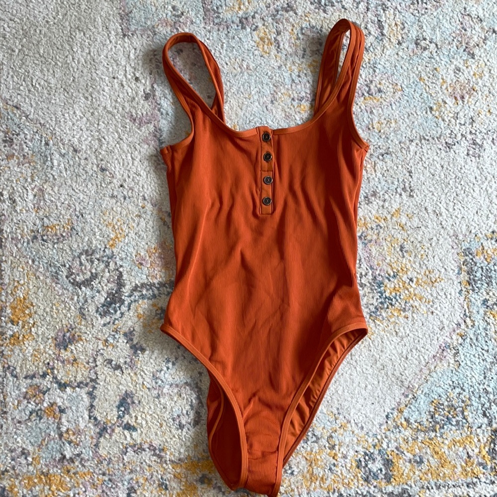 L*Space Float On One Piece NWT